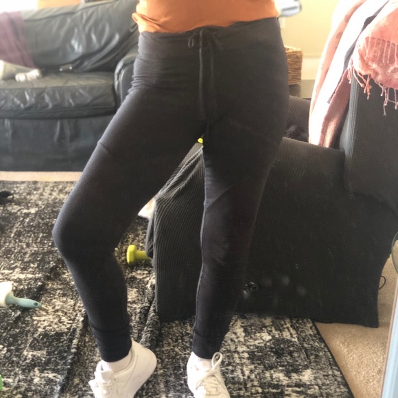 Alo ribbed lace up joggers - Picture 10 of 12